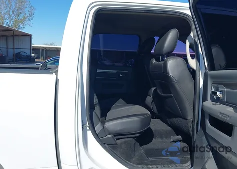 2017 Ram 1500 Lone Star Silver 4X4 5'7 Box z USA, uszkodzony, nr VIN 1C6RR7LT1HS659899